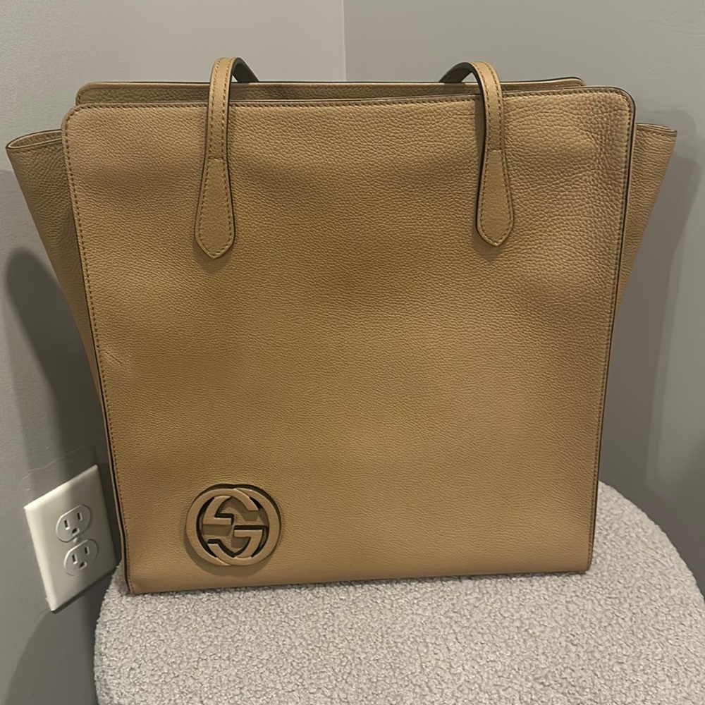 Gucci tan tote